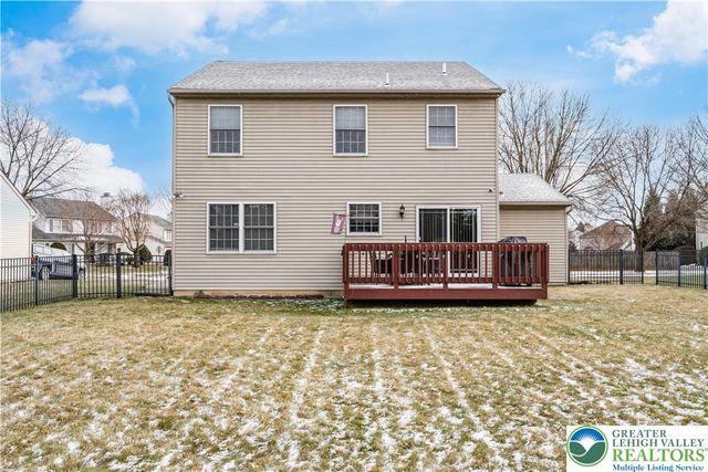 2659 Fieldview Drive, Lower Macungie Twp, PA 18062
