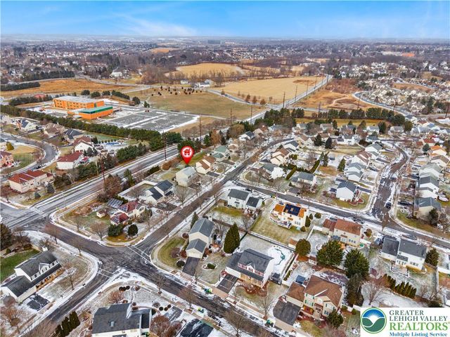 2659 Fieldview Drive, Lower Macungie Twp, PA 18062