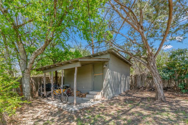 1418 Jackson RD, Kerrville, TX 78028