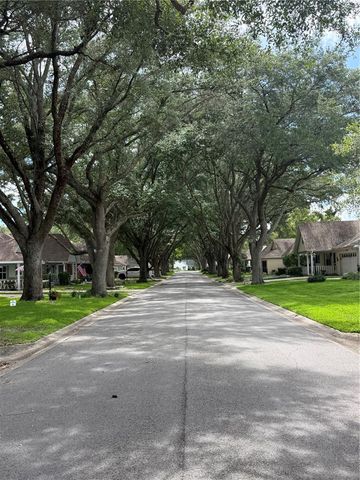 8591 SW 93RD PLACE B, Ocala, FL 34481