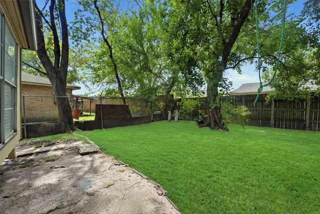 12402 Enchanted Path Drive, Houston, TX 77044