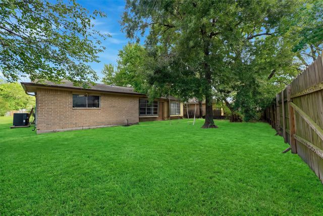 12402 Enchanted Path Drive, Houston, TX 77044