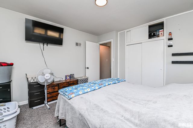 1141 N Wood Road, Peoria, IL 61604