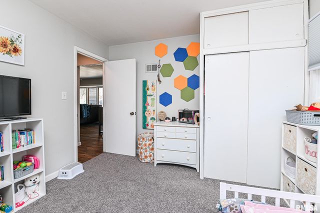 1141 N Wood Road, Peoria, IL 61604