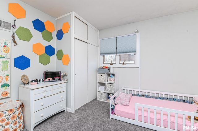 1141 N Wood Road, Peoria, IL 61604