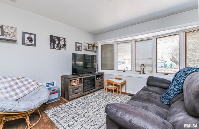 1141 N Wood Road, Peoria, IL 61604