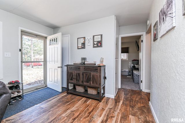 1141 N Wood Road, Peoria, IL 61604