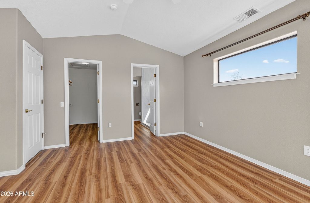 Image 11 of property listing at 6640 E EAGLE CREST Drive, Flagstaff, AZ 86004