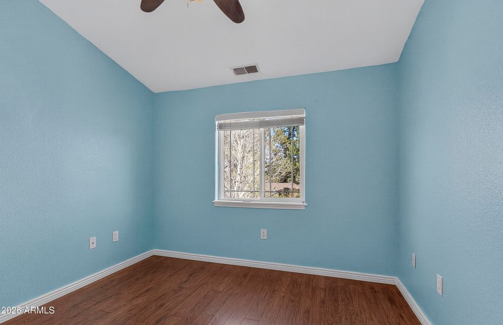 Image 15 of property listing at 6640 E EAGLE CREST Drive, Flagstaff, AZ 86004