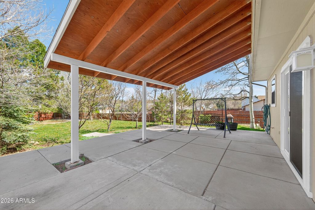 Image 19 of property listing at 6640 E EAGLE CREST Drive, Flagstaff, AZ 86004