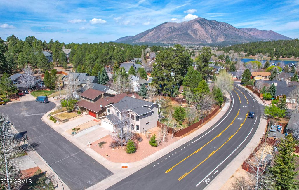 Image 25 of property listing at 6640 E EAGLE CREST Drive, Flagstaff, AZ 86004