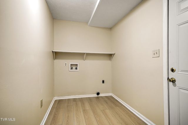 2609 Bloomingdale Road, Kingsport, TN 37660