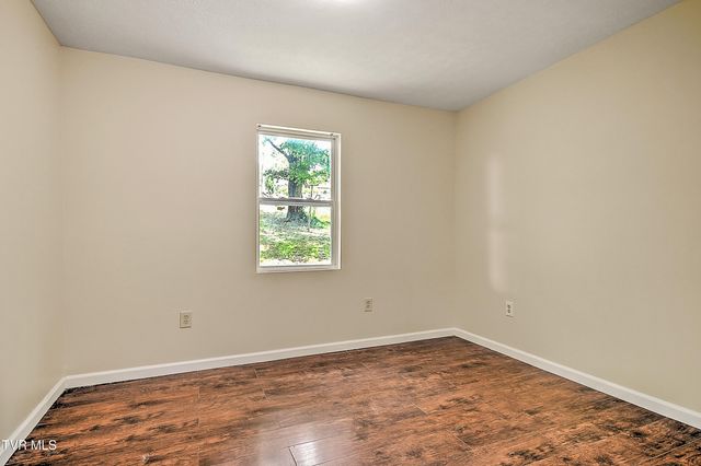 2609 Bloomingdale Road, Kingsport, TN 37660