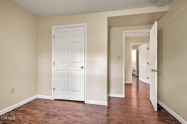 2609 Bloomingdale Road, Kingsport, TN 37660