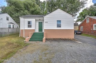 2609 Bloomingdale Road, Kingsport, TN 37660
