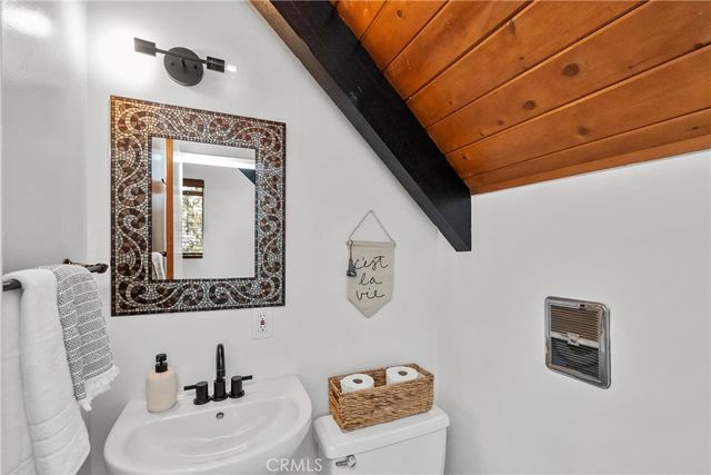 28886 Cedar, Lake Arrowhead, CA 92352