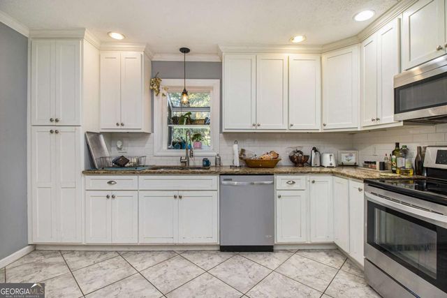 32 Donley Drive NW, Rome, GA 30165