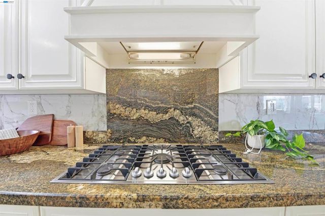 5238 Brophy Dr, Fremont, CA 94536