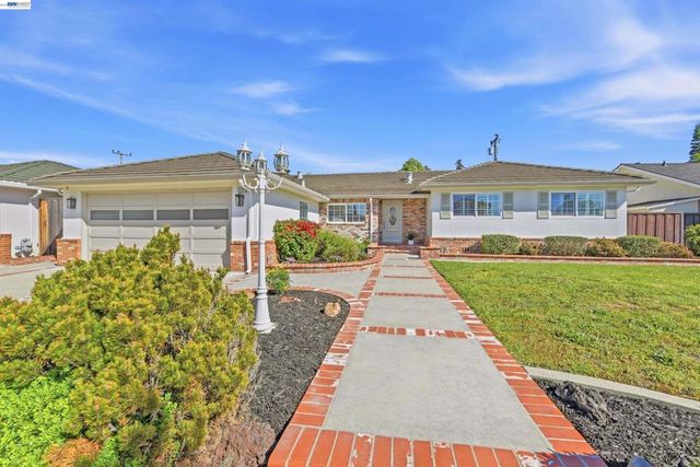 5238 Brophy Dr, Fremont, CA 94536