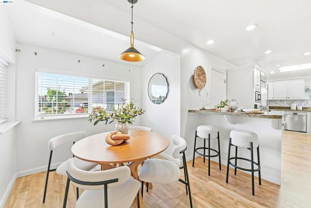 5238 Brophy Dr, Fremont, CA 94536