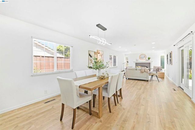 5238 Brophy Dr, Fremont, CA 94536