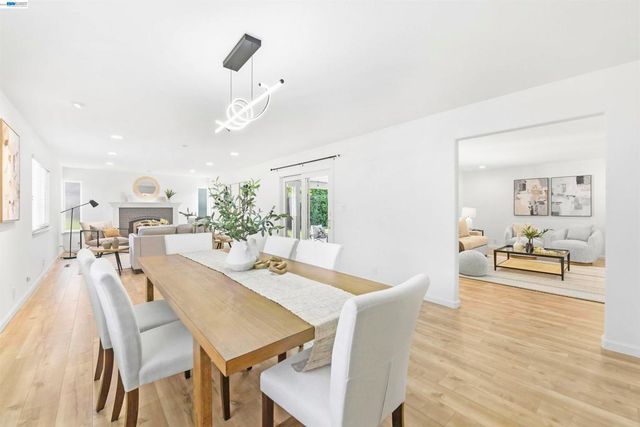 5238 Brophy Dr, Fremont, CA 94536