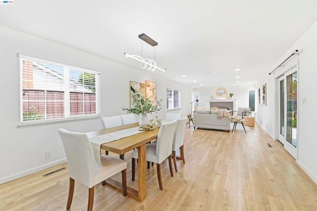 5238 Brophy Dr, Fremont, CA 94536