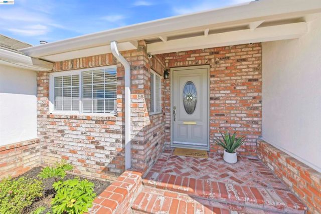 5238 Brophy Dr, Fremont, CA 94536