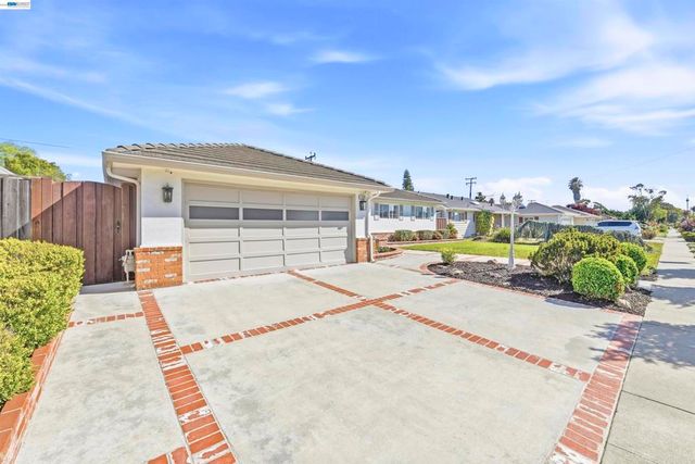5238 Brophy Dr, Fremont, CA 94536