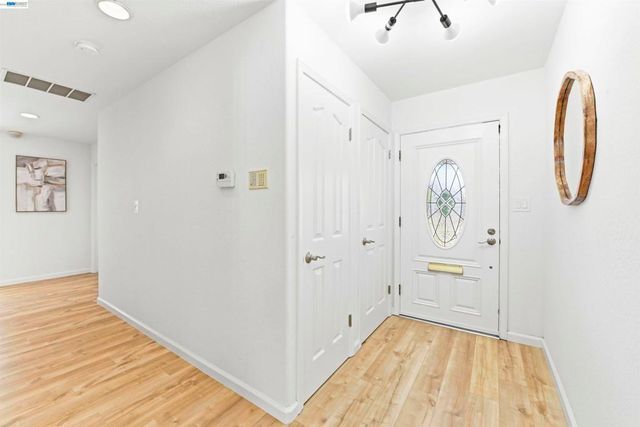 5238 Brophy Dr, Fremont, CA 94536