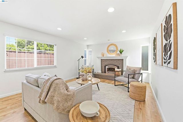 5238 Brophy Dr, Fremont, CA 94536