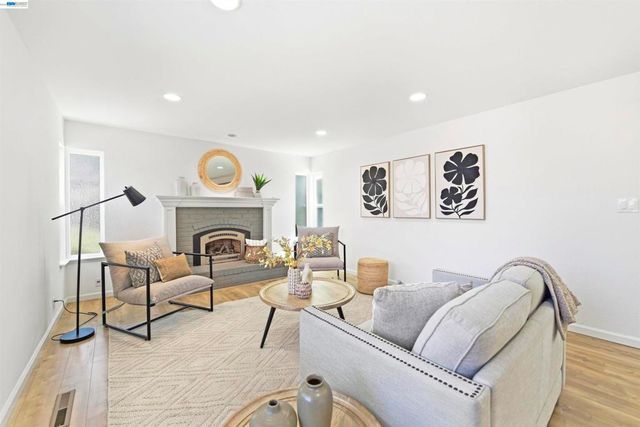 5238 Brophy Dr, Fremont, CA 94536