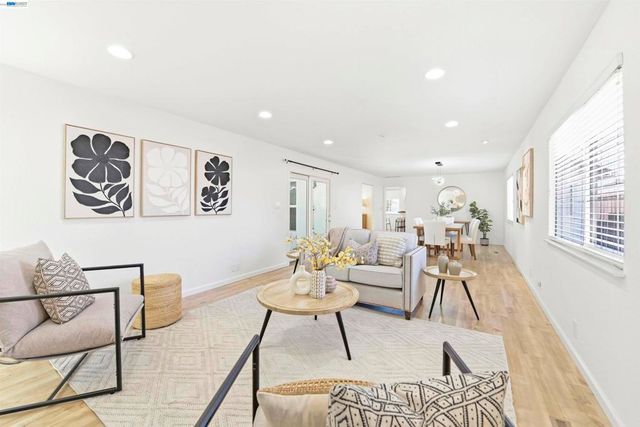 5238 Brophy Dr, Fremont, CA 94536