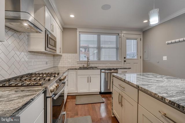 939 S BAYLIS ST, Baltimore, MD 21224