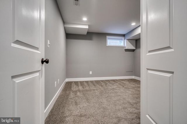 939 S BAYLIS ST, Baltimore, MD 21224