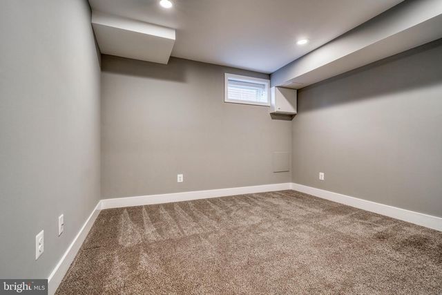 939 S BAYLIS ST, Baltimore, MD 21224