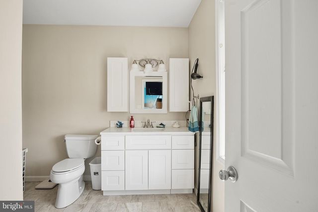 14 W WALNUT ST, North East, MD 21901