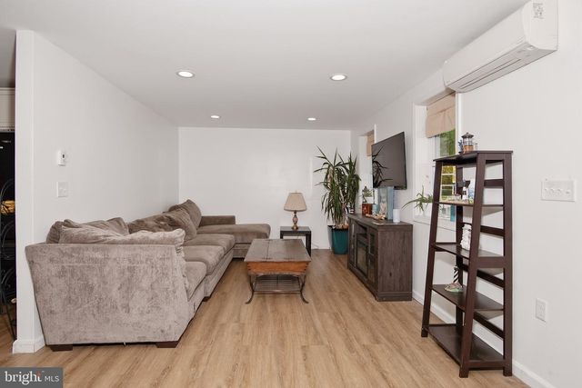 14 W WALNUT ST, North East, MD 21901