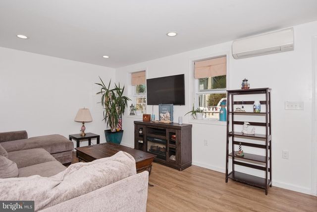 14 W WALNUT ST, North East, MD 21901
