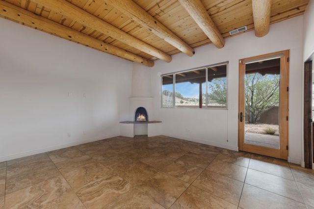 1 Petroglyph Trail, Placitas, NM 87043
