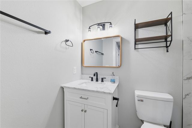 2402 SE Jayel Terrace 4, Bentonville, AR 72712