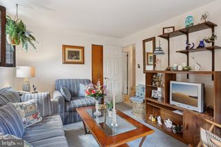 26 REGENT RD, Cherry Hill, NJ 08003