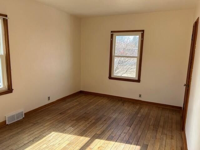 512 S Main STREET, Saukville, WI 53080