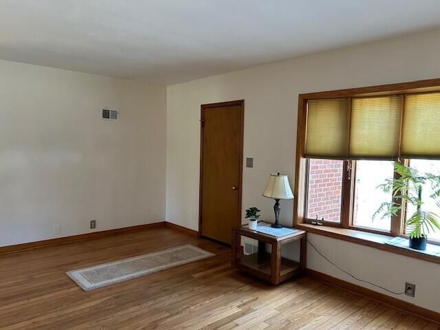 512 S Main STREET, Saukville, WI 53080