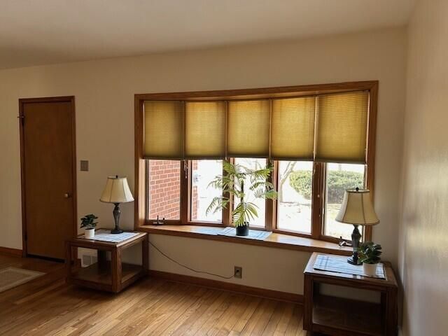 512 S Main STREET, Saukville, WI 53080