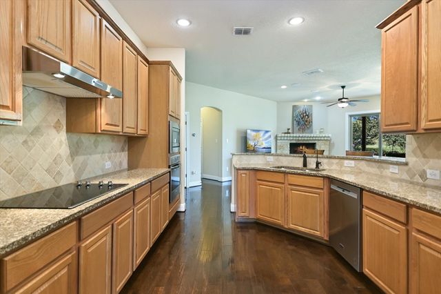 110 Liberty Bell LN, Fischer, TX 78623