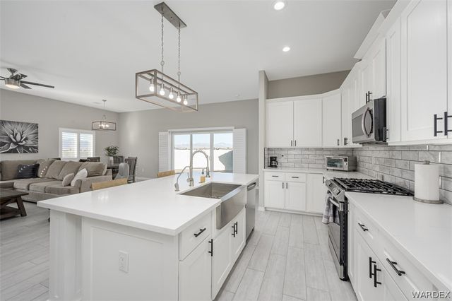 2365 E Calle Madrid, Fort Mohave, AZ 86426