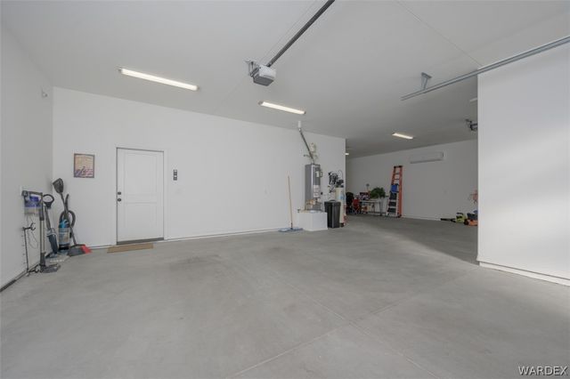 2365 E Calle Madrid, Fort Mohave, AZ 86426