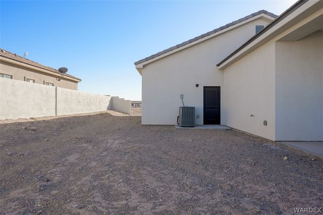 2365 E Calle Madrid, Fort Mohave, AZ 86426