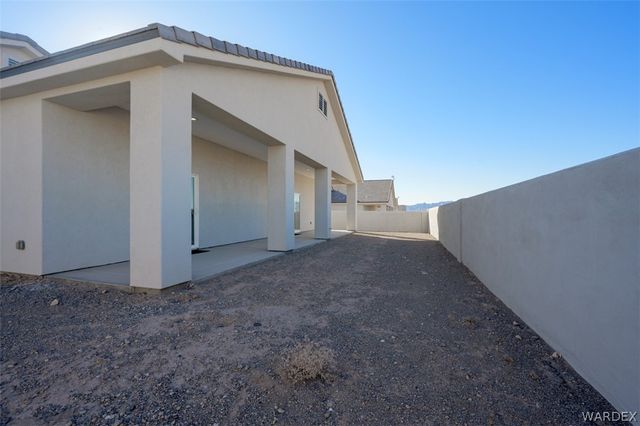 2365 E Calle Madrid, Fort Mohave, AZ 86426